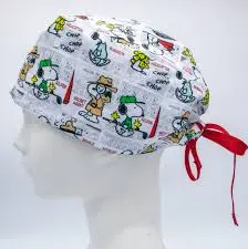 Gorro  de tela verde de Snoppy